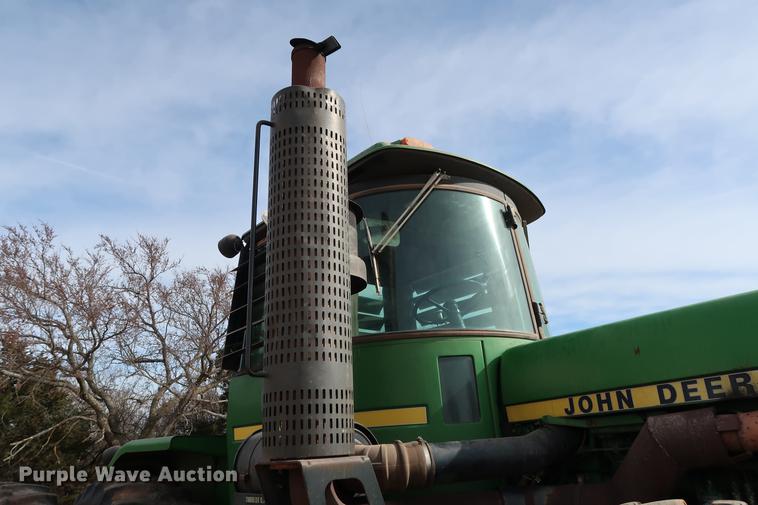 image for item DG3349 1987 John Deere 8650 4WD tractor