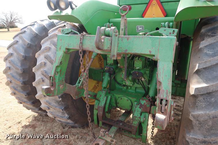 image for item DG3349 1987 John Deere 8650 4WD tractor