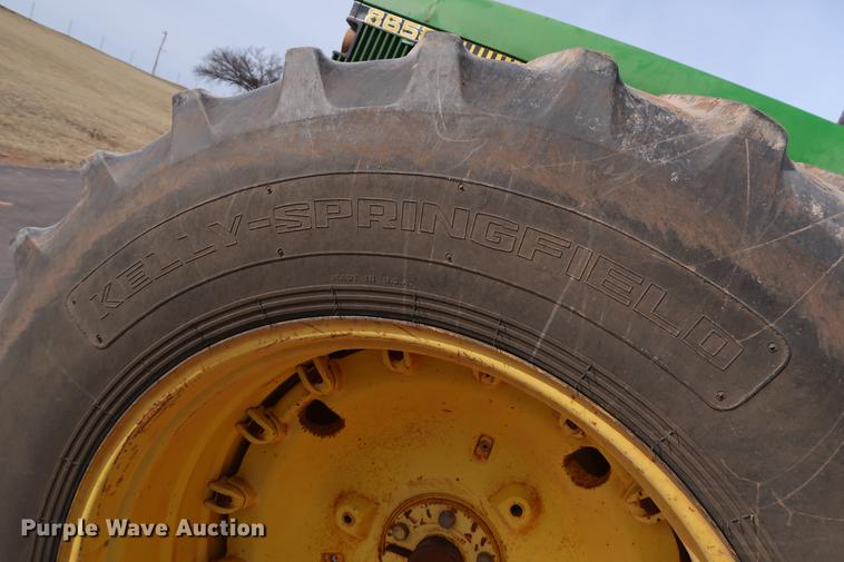 image for item DG3349 1987 John Deere 8650 4WD tractor