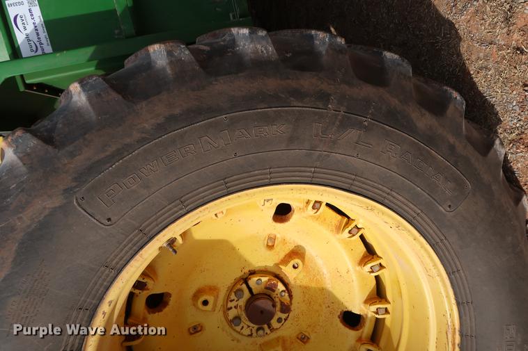 image for item DG3349 1987 John Deere 8650 4WD tractor