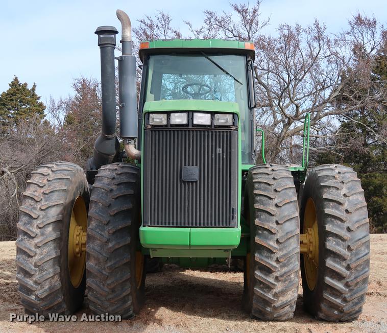 image for item DG3350 1998 John Deere 9200 4WD tractor