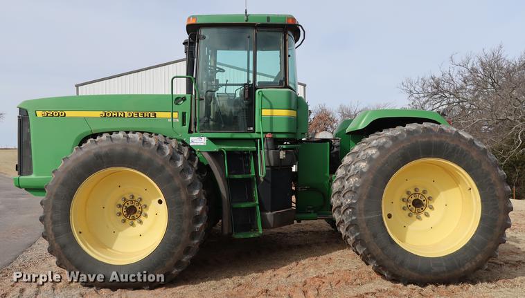 image for item DG3350 1998 John Deere 9200 4WD tractor