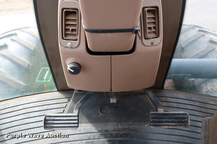 image for item DG3350 1998 John Deere 9200 4WD tractor