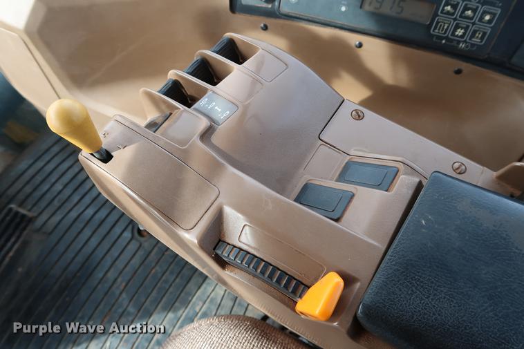 image for item DG3350 1998 John Deere 9200 4WD tractor