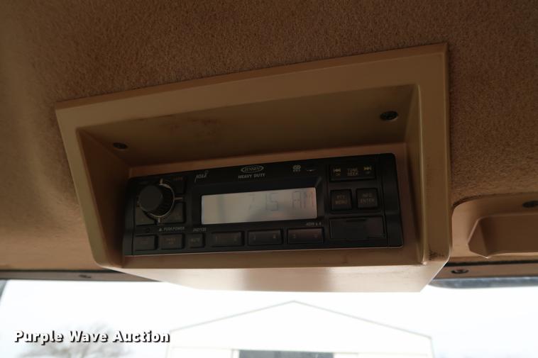 image for item DG3350 1998 John Deere 9200 4WD tractor