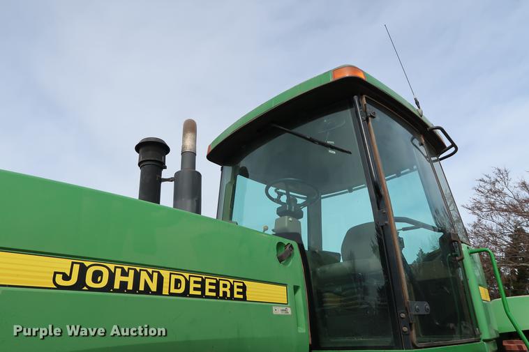image for item DG3350 1998 John Deere 9200 4WD tractor