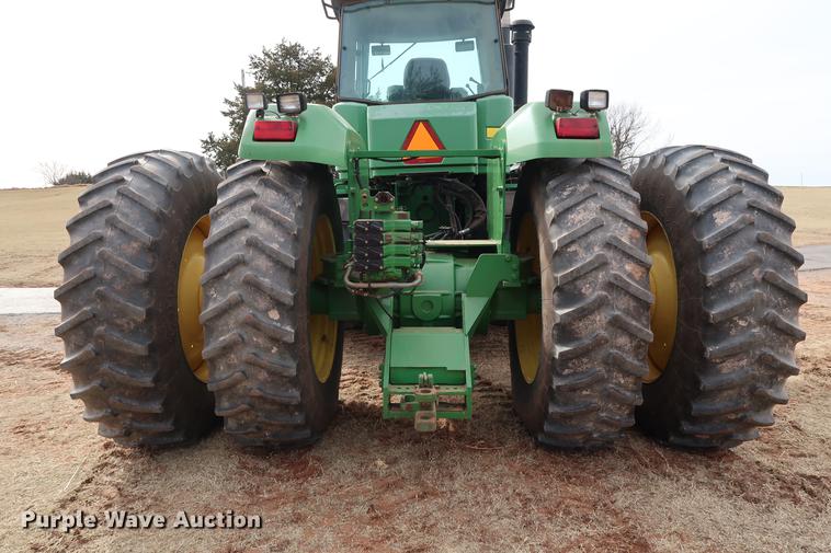 image for item DG3350 1998 John Deere 9200 4WD tractor