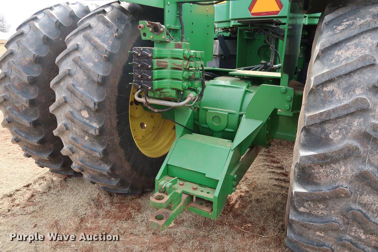 image for item DG3350 1998 John Deere 9200 4WD tractor