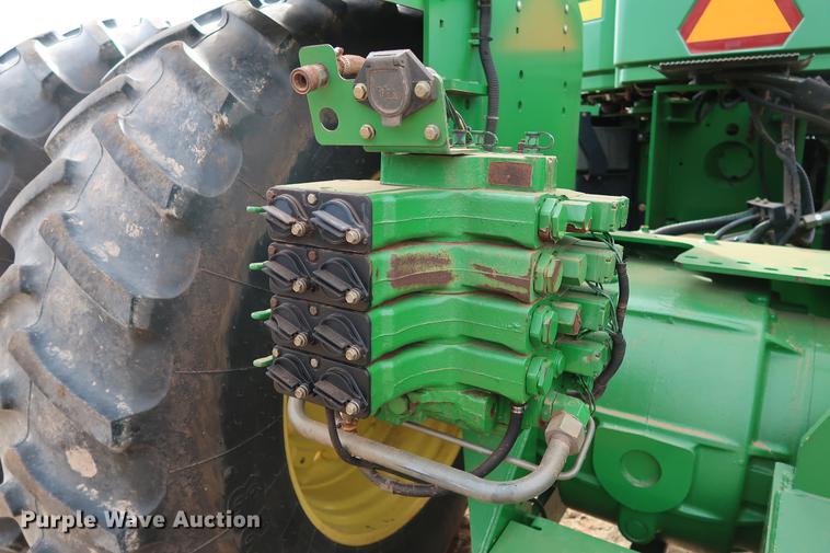 image for item DG3350 1998 John Deere 9200 4WD tractor