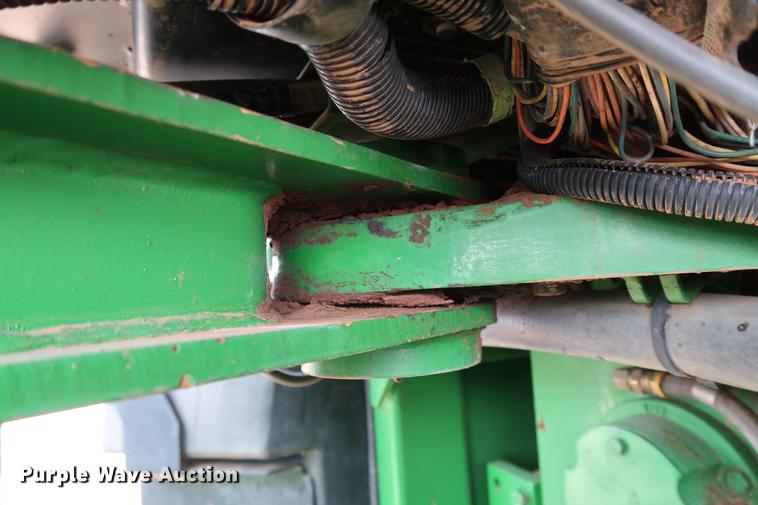 image for item DG3350 1998 John Deere 9200 4WD tractor