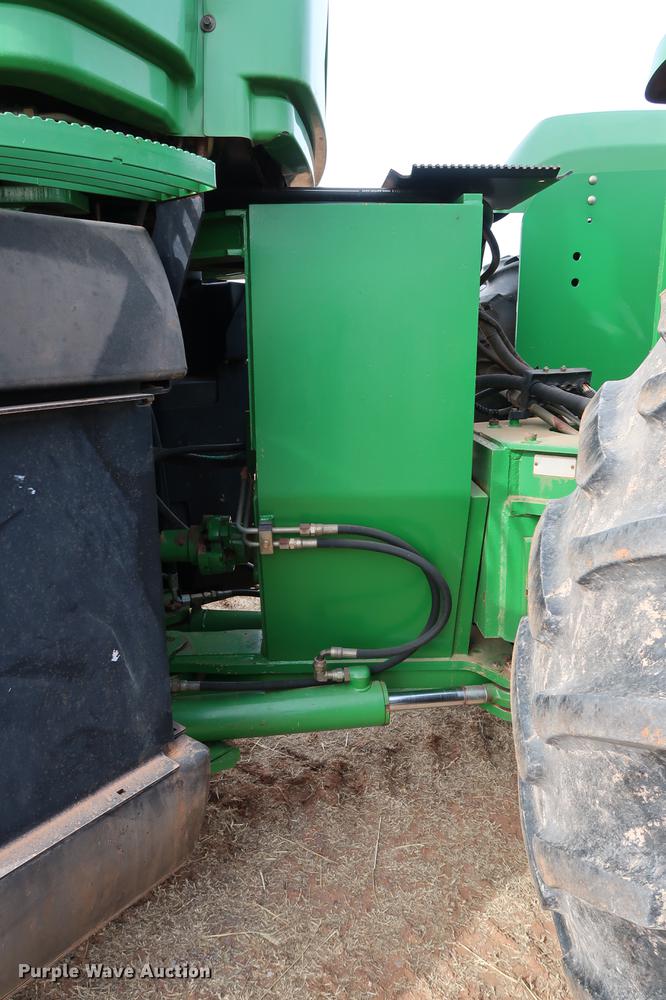 image for item DG3350 1998 John Deere 9200 4WD tractor