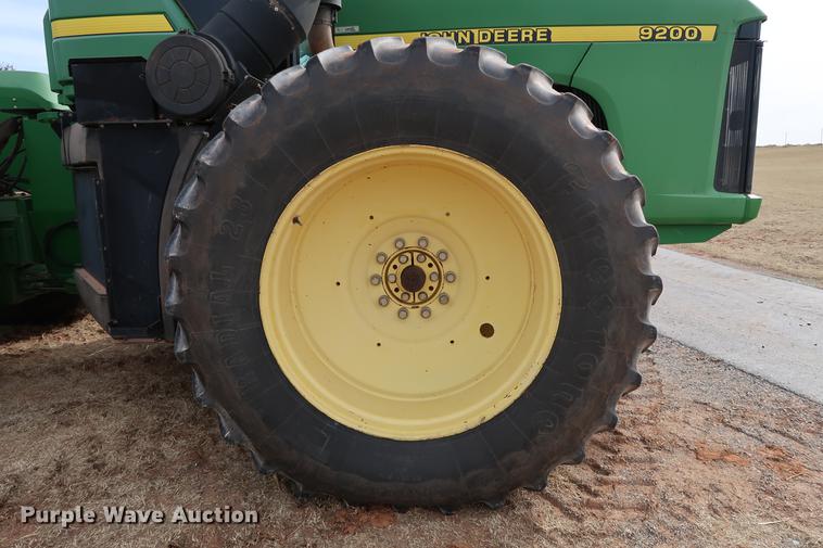 image for item DG3350 1998 John Deere 9200 4WD tractor