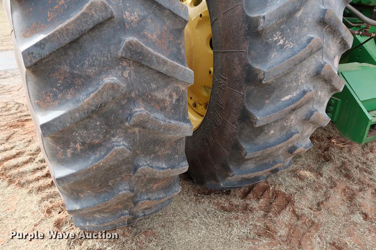 image for item DG3350 1998 John Deere 9200 4WD tractor