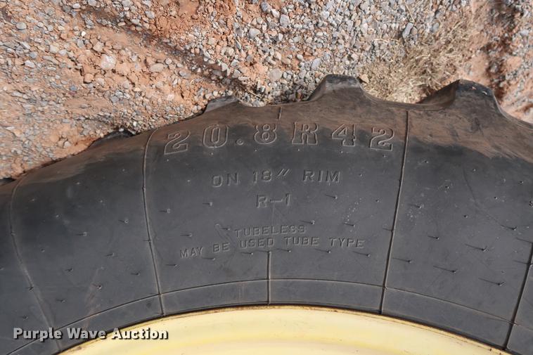 image for item DG3350 1998 John Deere 9200 4WD tractor