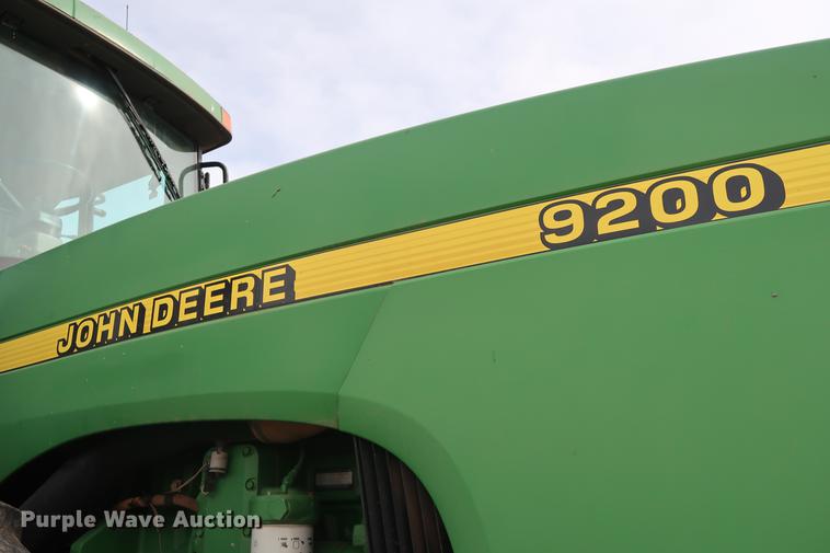 image for item DG3350 1998 John Deere 9200 4WD tractor