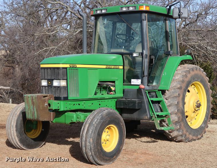 image for item DG3351 2002 John Deere 7410 tractor