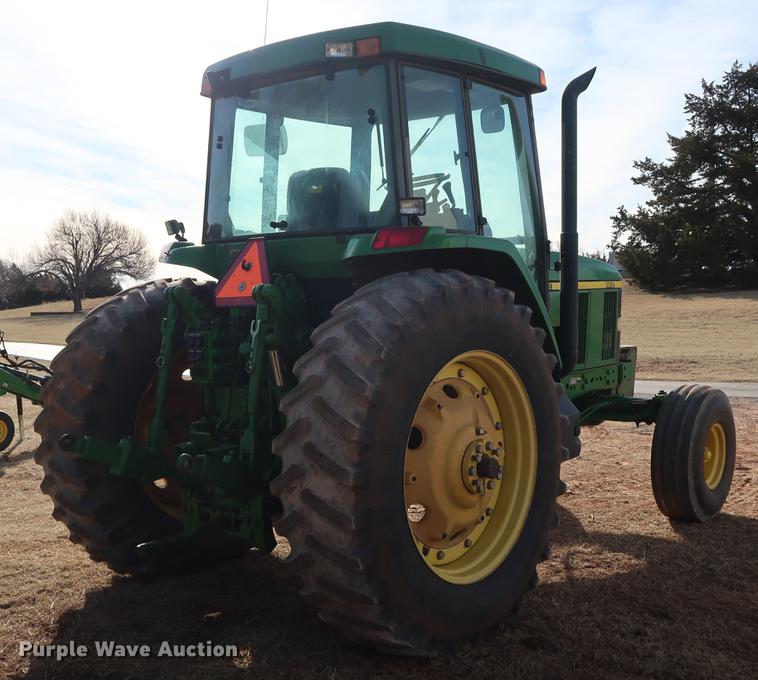 image for item DG3351 2002 John Deere 7410 tractor