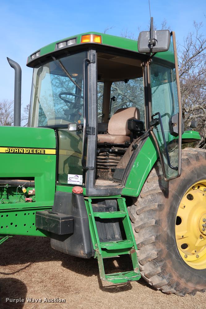 image for item DG3351 2002 John Deere 7410 tractor