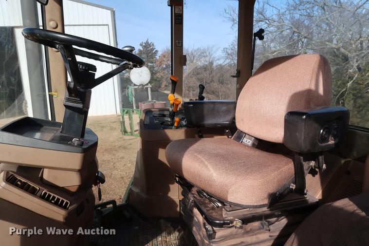 image for item DG3351 2002 John Deere 7410 tractor
