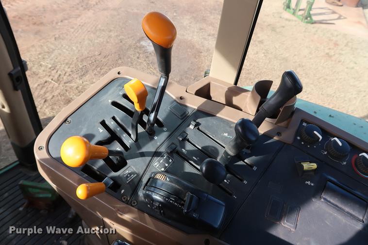 image for item DG3351 2002 John Deere 7410 tractor