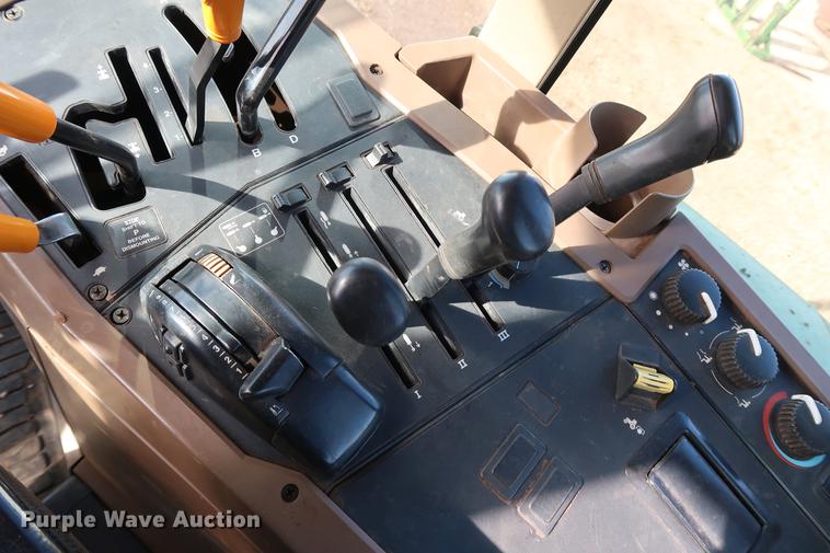 image for item DG3351 2002 John Deere 7410 tractor