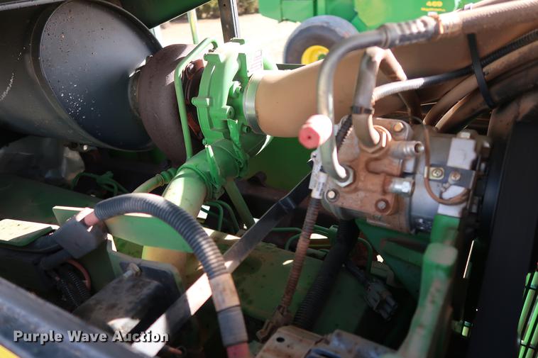 image for item DG3351 2002 John Deere 7410 tractor