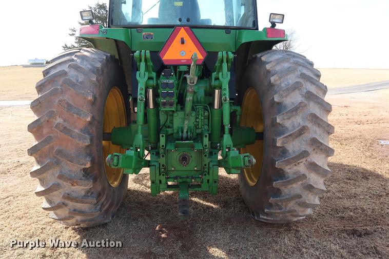 image for item DG3351 2002 John Deere 7410 tractor