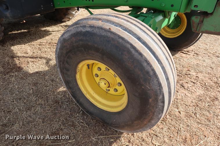 image for item DG3351 2002 John Deere 7410 tractor