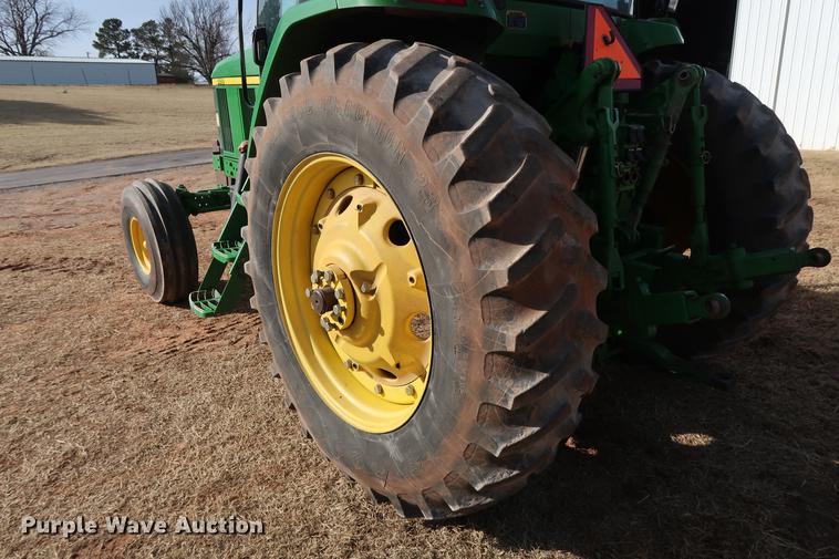 image for item DG3351 2002 John Deere 7410 tractor