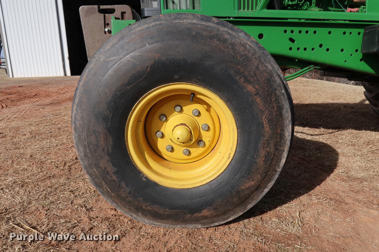 image for item DG3351 2002 John Deere 7410 tractor