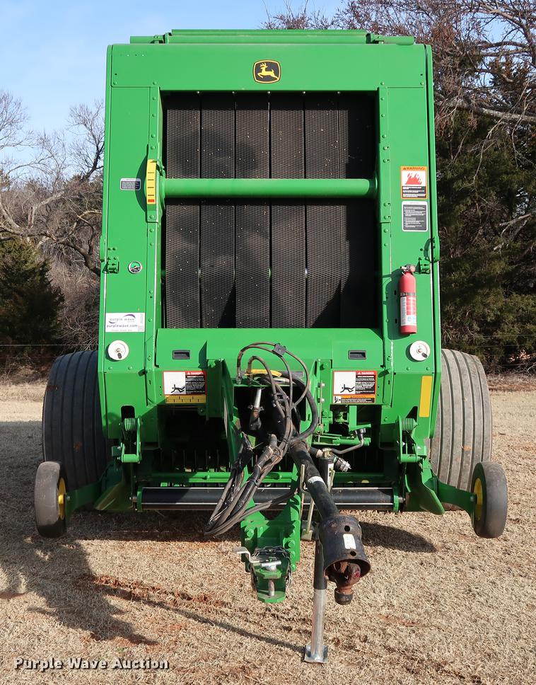 image for item DG3352 2014 John Deere 469 Mega Wide Plus round baler