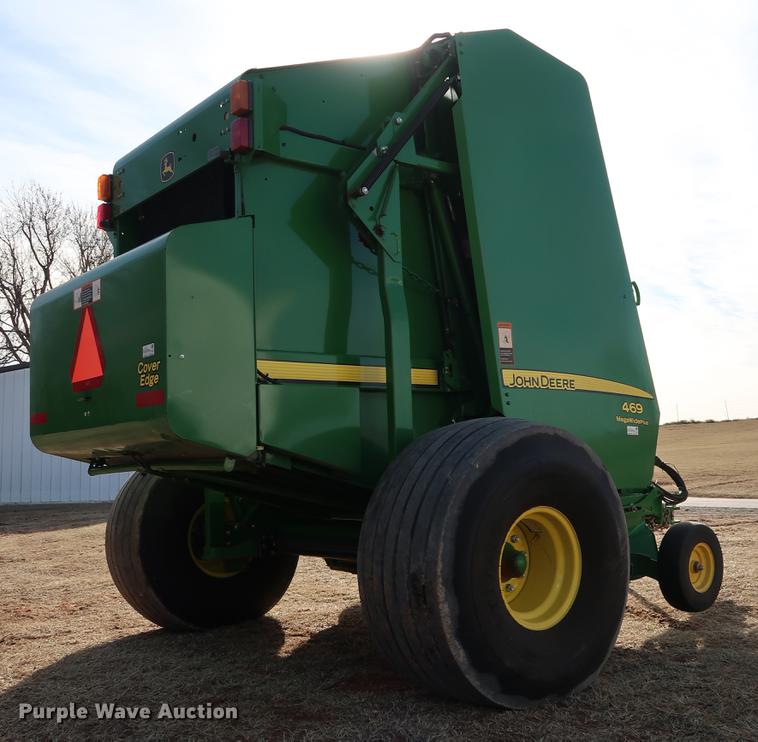 image for item DG3352 2014 John Deere 469 Mega Wide Plus round baler