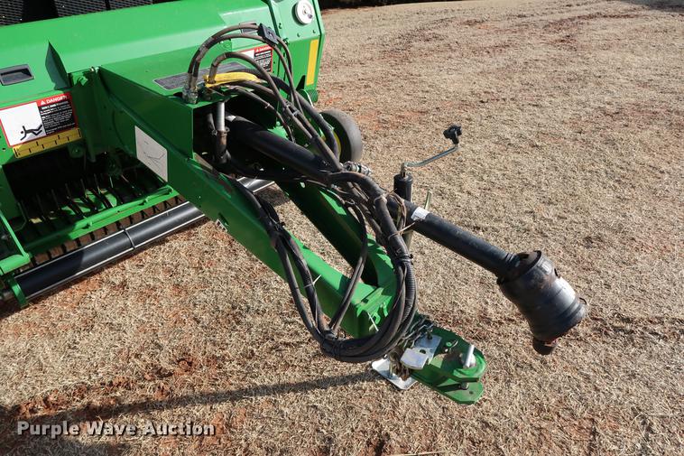 image for item DG3352 2014 John Deere 469 Mega Wide Plus round baler