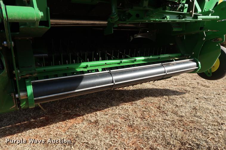 image for item DG3352 2014 John Deere 469 Mega Wide Plus round baler