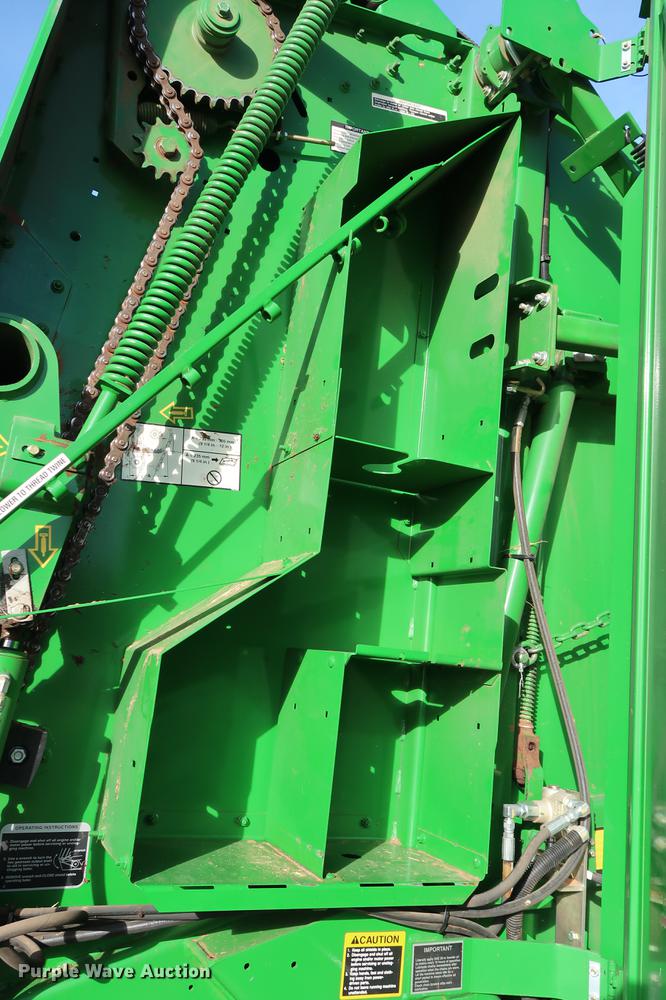 image for item DG3352 2014 John Deere 469 Mega Wide Plus round baler