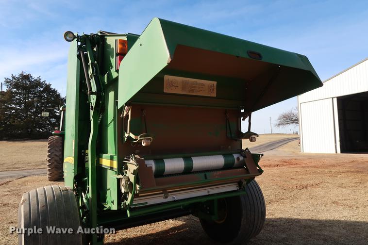 image for item DG3352 2014 John Deere 469 Mega Wide Plus round baler