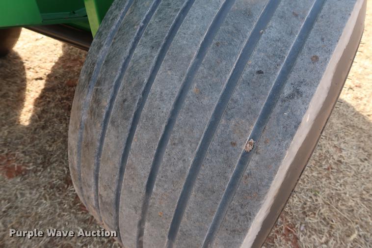 image for item DG3352 2014 John Deere 469 Mega Wide Plus round baler