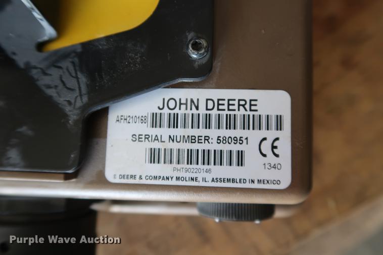 image for item DG3352 2014 John Deere 469 Mega Wide Plus round baler