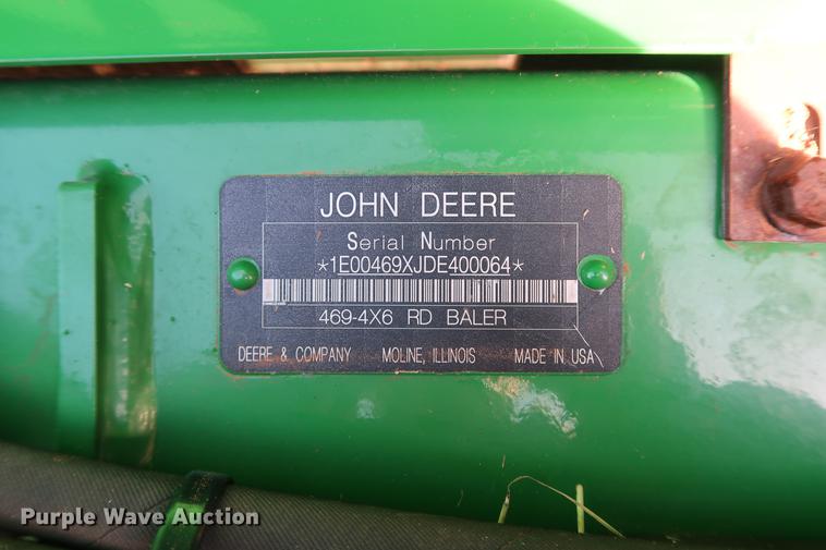 image for item DG3352 2014 John Deere 469 Mega Wide Plus round baler
