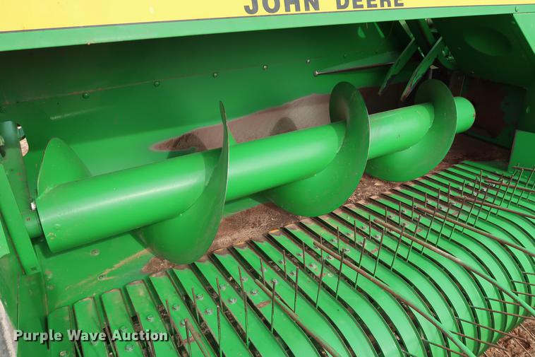 image for item DG3353 2001 John Deere 348 small square baler