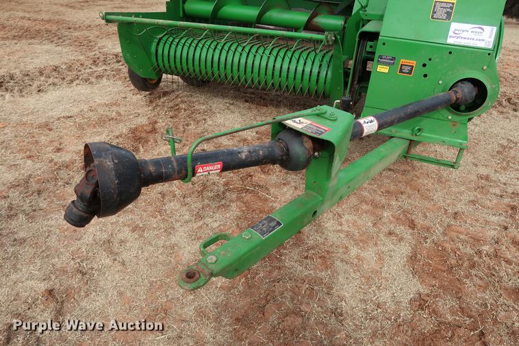 image for item DG3353 2001 John Deere 348 small square baler