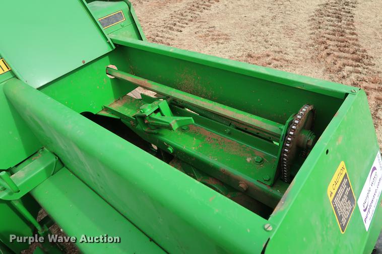 image for item DG3353 2001 John Deere 348 small square baler