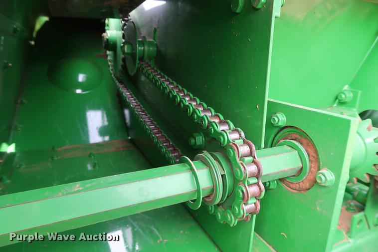 image for item DG3353 2001 John Deere 348 small square baler