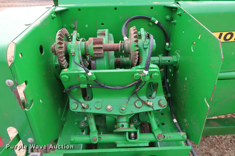 image for item DG3353 2001 John Deere 348 small square baler