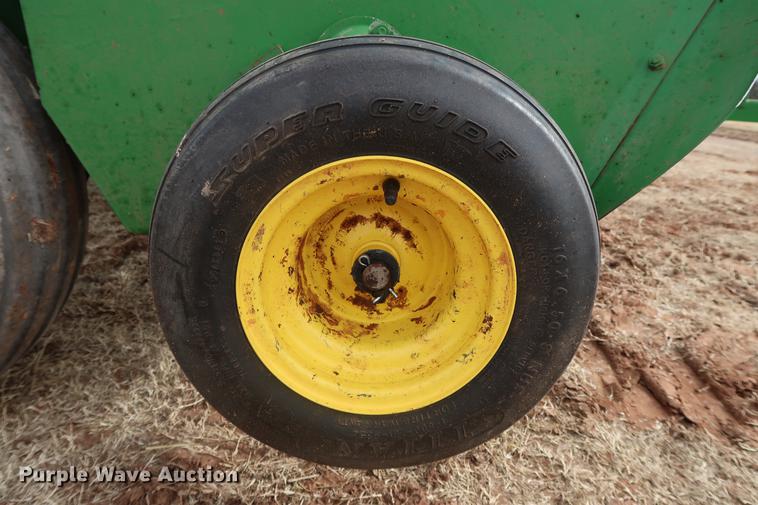 image for item DG3353 2001 John Deere 348 small square baler