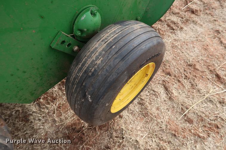 image for item DG3353 2001 John Deere 348 small square baler