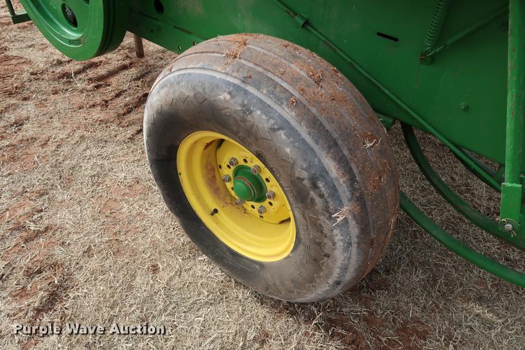 image for item DG3353 2001 John Deere 348 small square baler