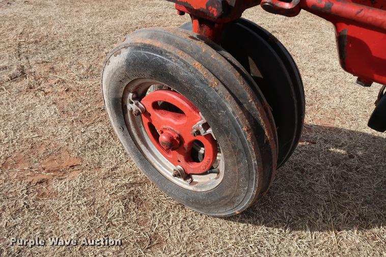 image for item DG3354 1952 Mccormick Farmall Super C tractor