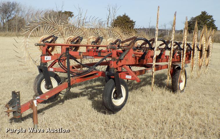 image for item DG3356 H&S BI-FOLD-12-HYD hay rake