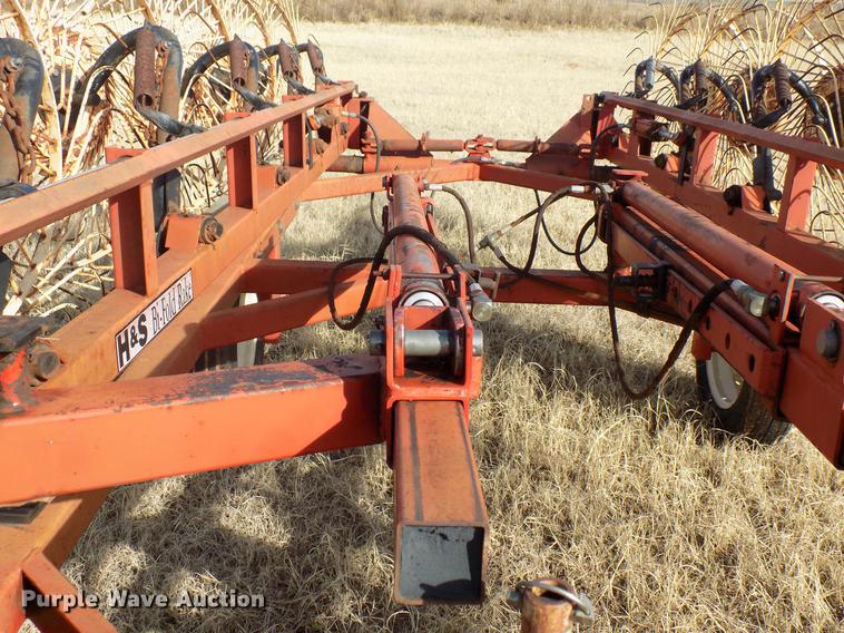 image for item DG3356 H&S BI-FOLD-12-HYD hay rake